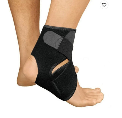 Ankelstöd som bärs runt fotleden för extra stöd vid rörelse