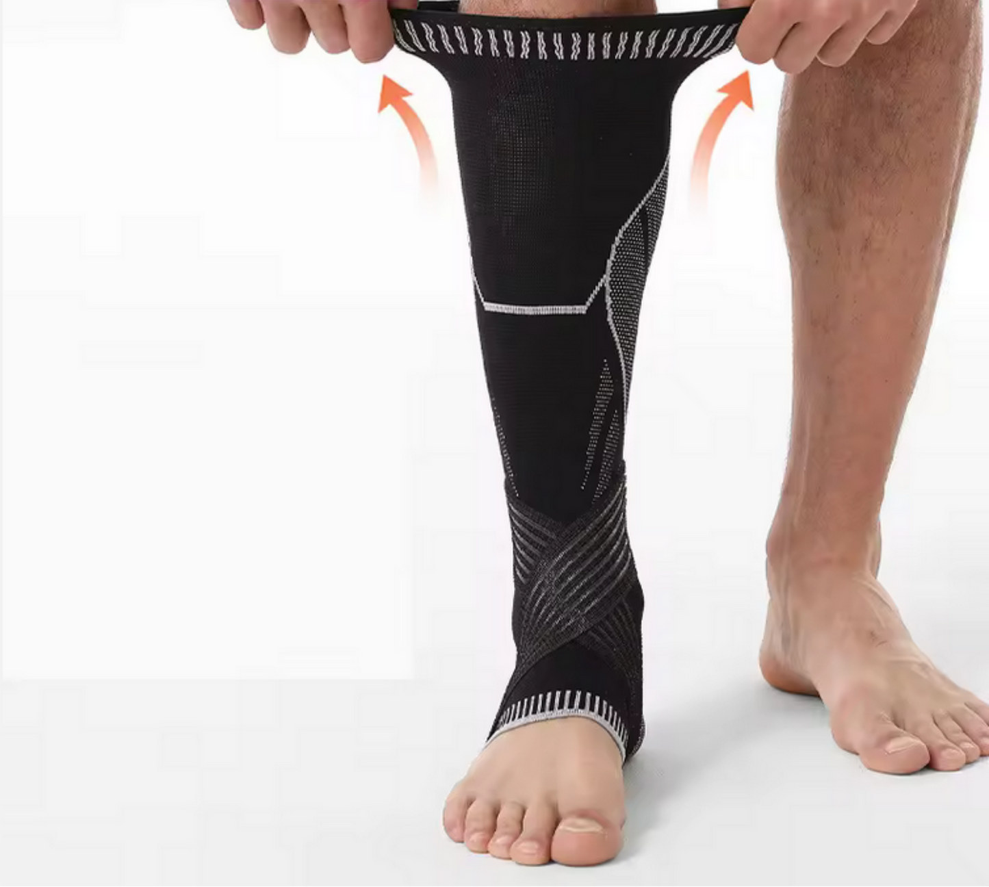 Kompressionsstrumpor som dras på runt underbenet