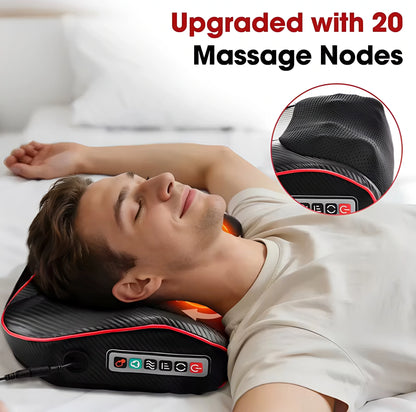 Person som ligger ned och använder massagekudde mot nacke med flera massagepunkter