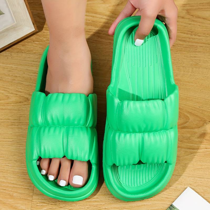 Molntofflor använda inomhus för vardagskomfort