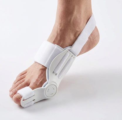 Stortåkorrigerare mot hallux valgus med justerbart roterande stöd